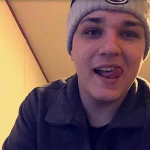 Meet your Posher, Travis